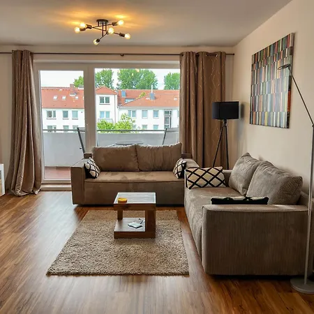 200 Mit Carport, Aufzug Und Balkon Wilhelmshaven